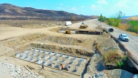Xudafərin-Qubadlı-Laçın və Xanlıq-Qubadlı avtomobil yollarının inşası sürətlə davam etdirilir - FOTO