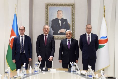 SOCAR-ın Heydər Əliyev adına Neft Emalı Zavodu “Axens” şirkəti ilə müqavilə imzalayıb - FOTO