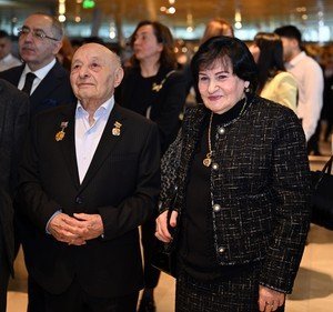 Milli Xalça Muzeyində “Dövlətin memarı. Bir ömrün ensiklopediyası” triptix-xalça sərgilənib